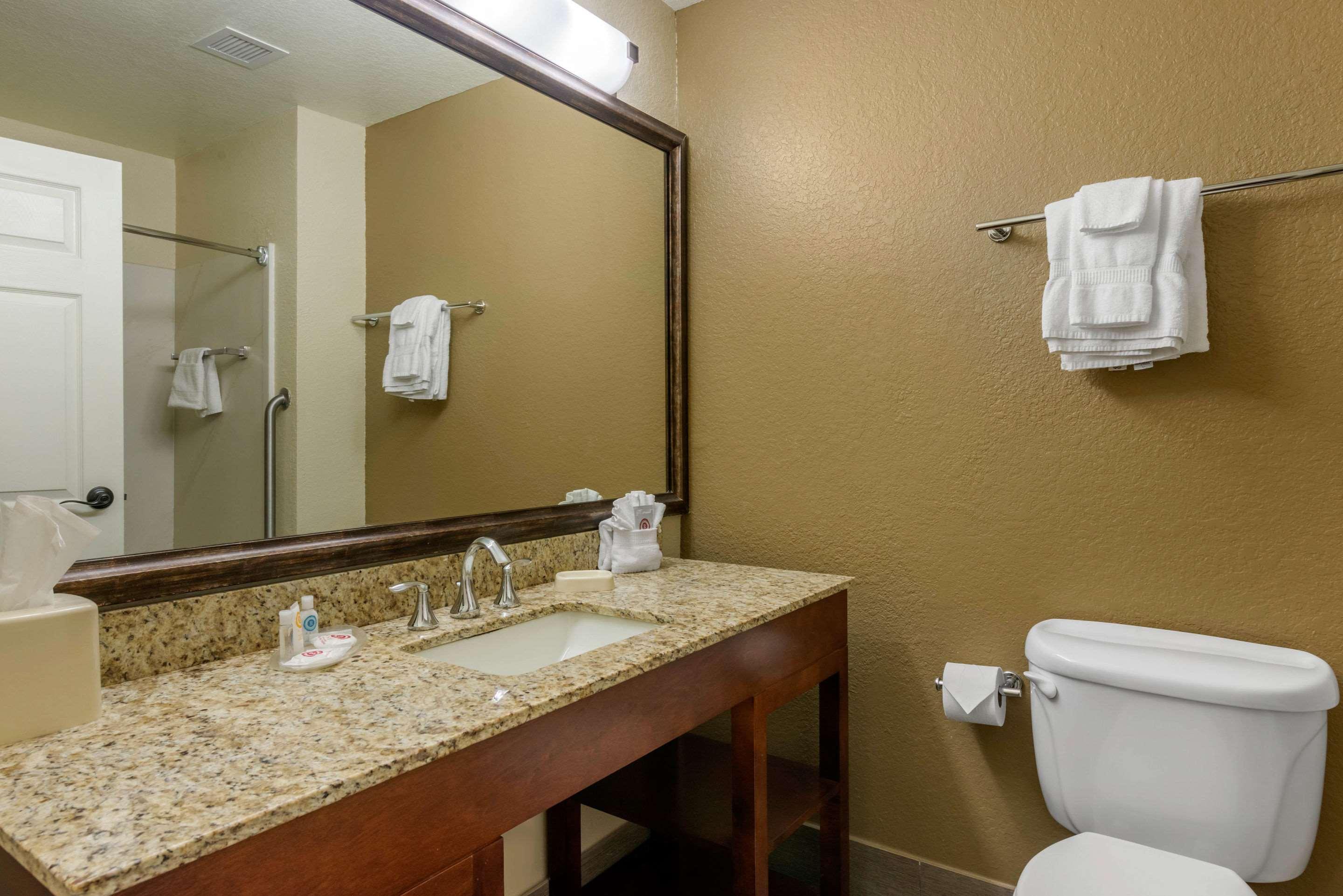 Comfort Lady - The Villages Hotel Lady Lake