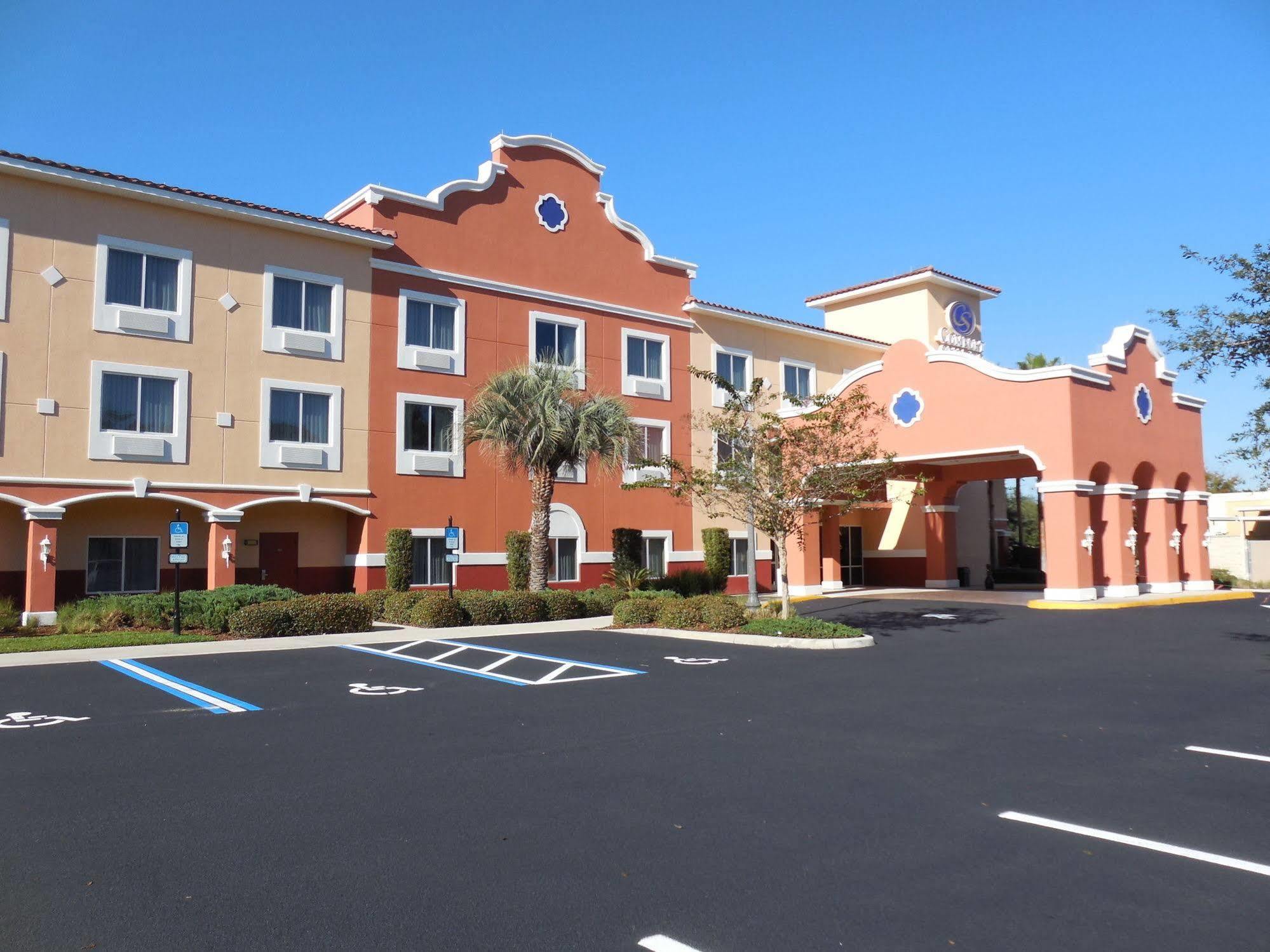Comfort Lady - The Villages 3*